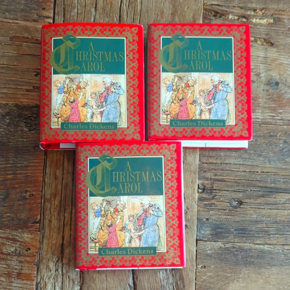 A Christmas Carol by Charles‎ Dickens Mini Book Set Of 3 Color Illustrations